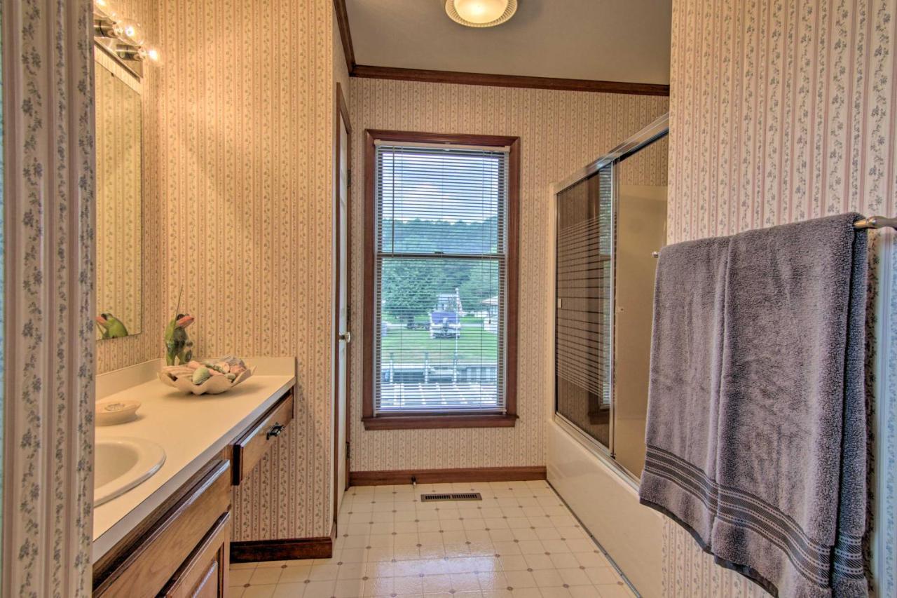 Canal-Front Ocean City Getaway With Deck And Dock! 奥申派因斯 外观 照片